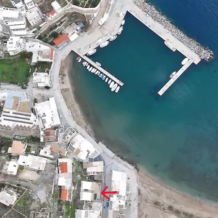 Blue - 2 Loutra & Sea View Hotel *