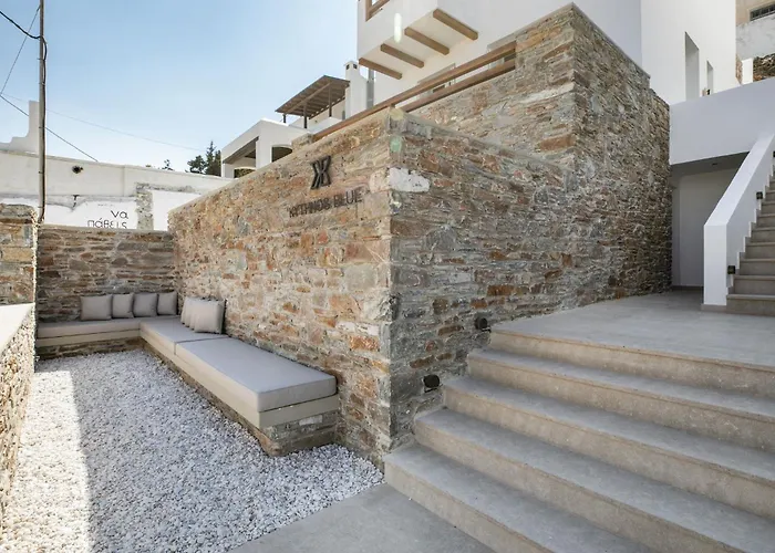 Blue - 2 Loutra & Sea View Hotel *